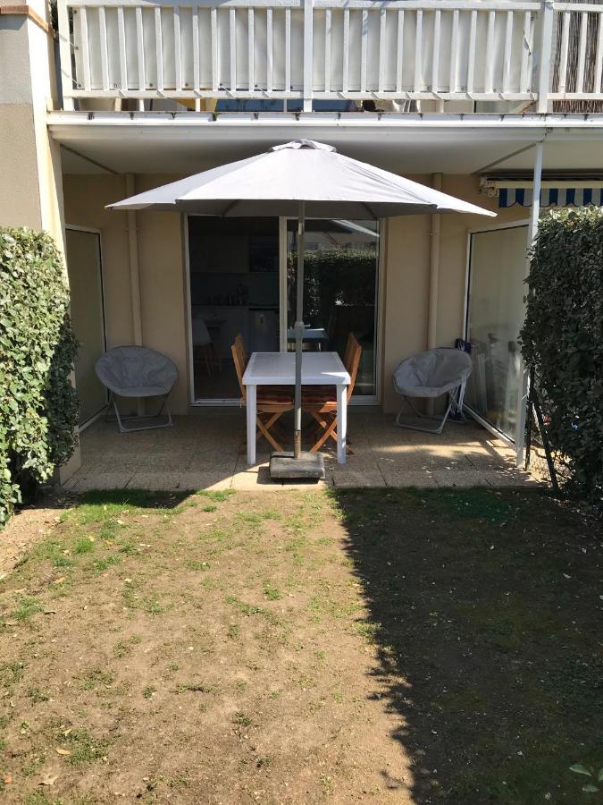 דירות פורנישי Studio L'Air Marin Avec Terrasse Et Jardinet A 2 Pas De La Plage מראה חיצוני תמונה